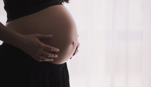 卵子凍結保存の費用はいくらかかる？｜痛みやリスク、体外授精の妊娠率をまとめてみました